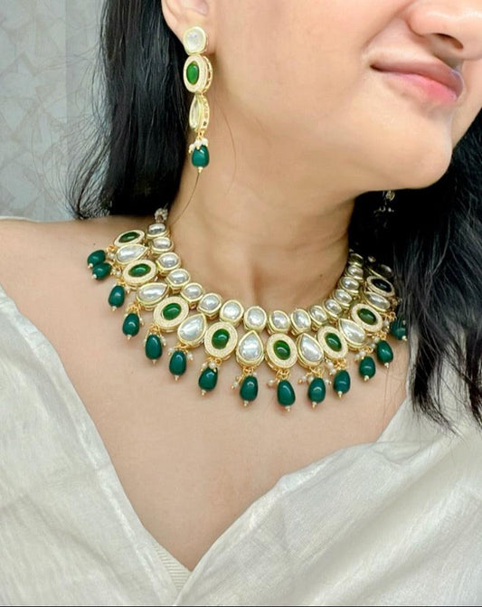 Farida Kundan Necklace Set