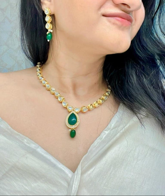 Fahda Kundan Necklace Set