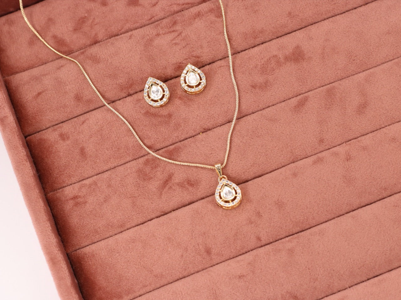 Luna Kundan Pendant Set - AJEH Jewellery