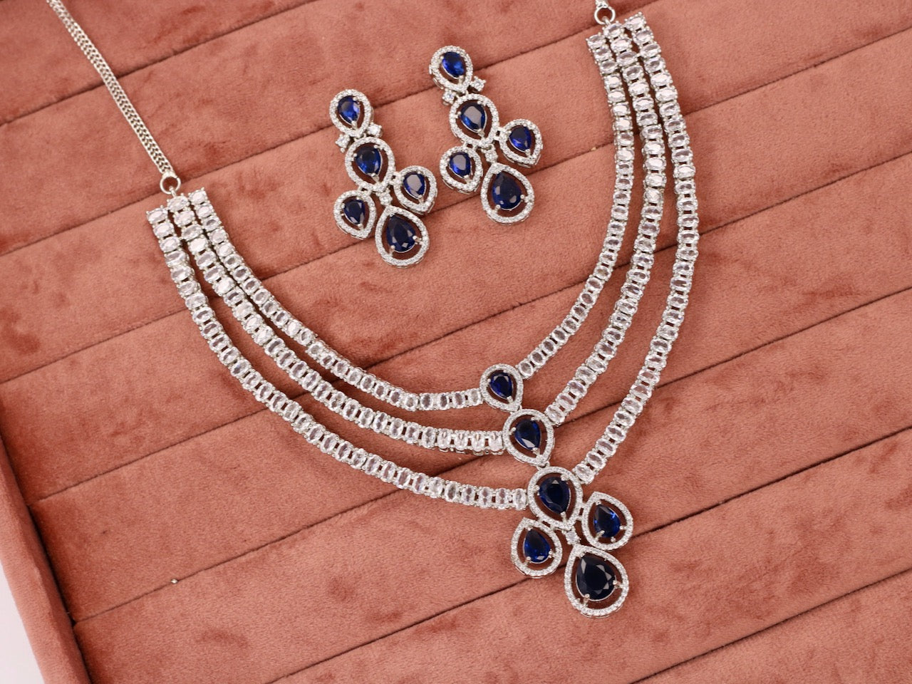 Haniya AD Necklace Set