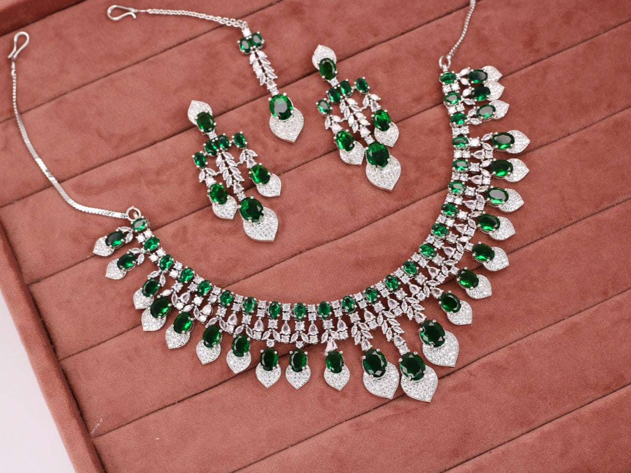 Ruqaya AD Necklace Set