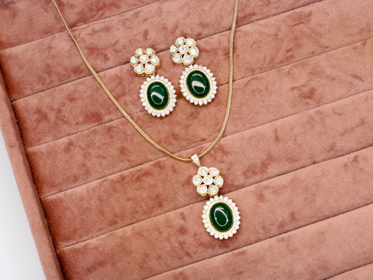 Khudrah Kundan Pendant Set - AJEH Jewellery