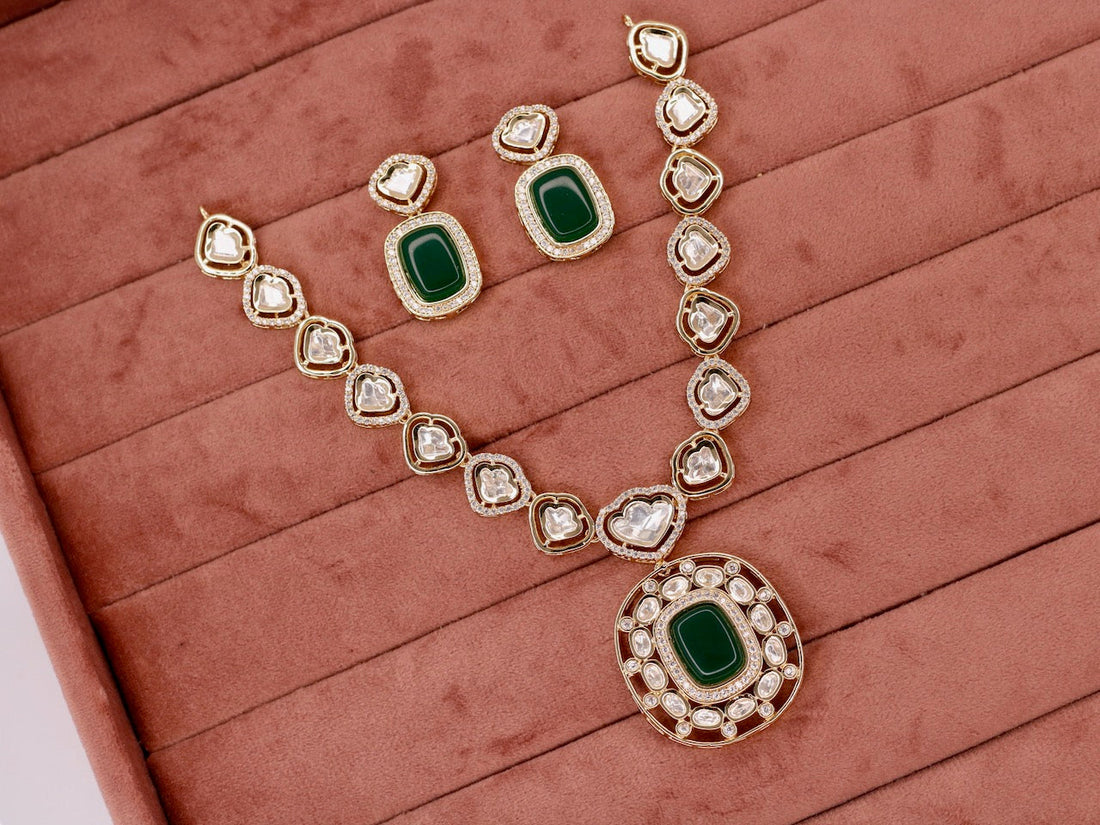 https://ajeh.in/products/manar-kundan-necklace-set