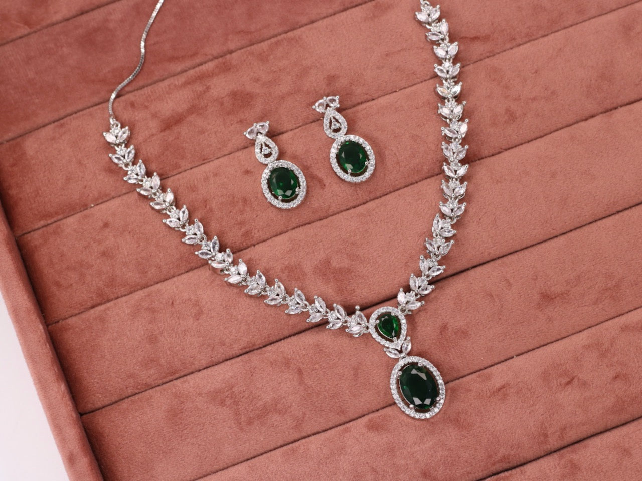 Nava AD Necklace Set